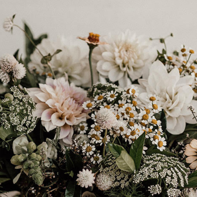 Table Arrangement – Premium Sized